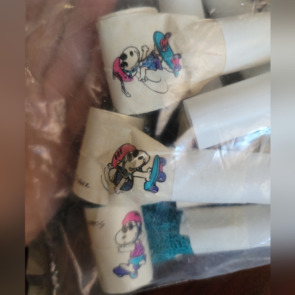 8 Vintage Snoopy Blowouts Hallmark Peanuts Rollerskating Birthday Party SEALED - Picture 4 of 7